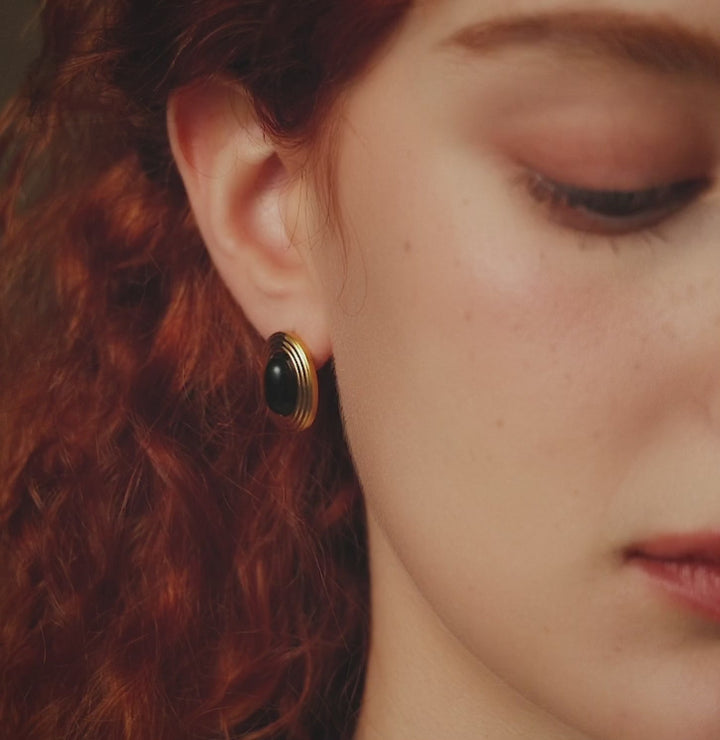  beautiful woman wearing Goddess Nyx stone earrings-18K Yellow Gold Vermeil+Cubic Zirconia+Onyx-Shesamore jewelry  vedio